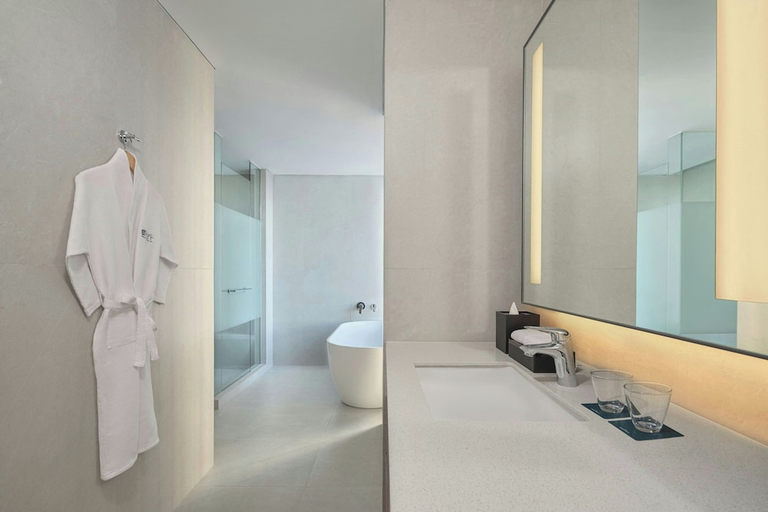 Bathroom 5, Aloft by Marriott Surabaya Pakuwon City, Surabaya