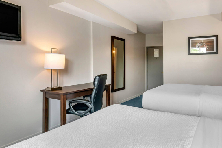 Bedroom 3, Econo Lodge, Montréal