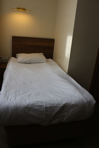 Bedroom 4, Center Room Hotel, Yenimahalle