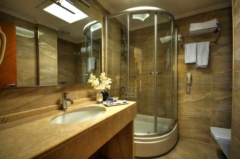 Bathroom 5, Golden Deluxe Hotel, Yüreğir