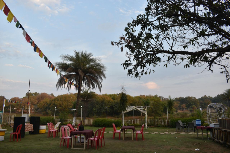 Others 5, Khalsa Lake view, Hoshangabad