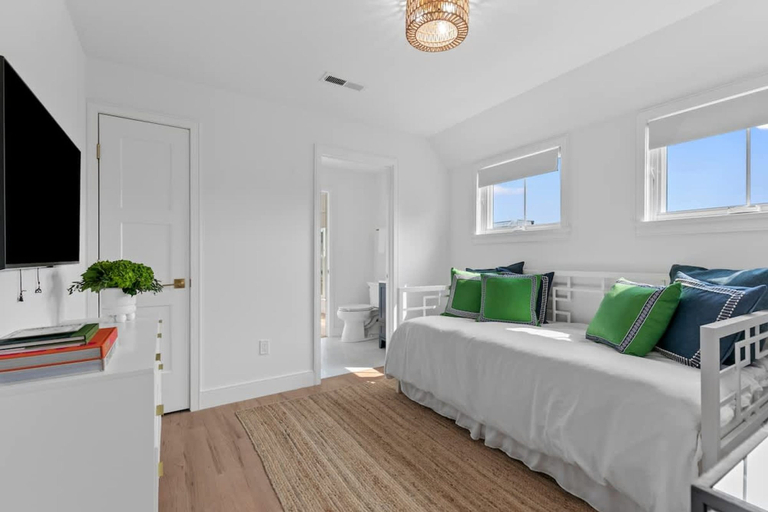 Room 5, Stareway to Heaven in Fairfield, Fairfield