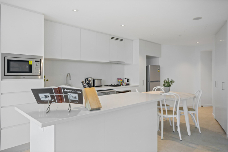 Others 5, Breathtaking City Views 1-bed With Pool, BBQ & Gym, Brisbane
