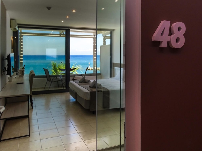 Bathroom 3, Lido Star Beach, South Aegean