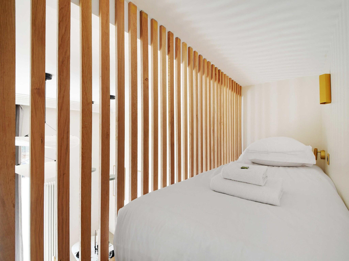 5, Modern Apartement Center of Paris Montmartre, Paris