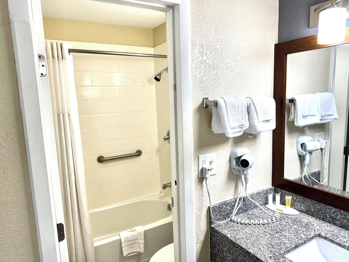 Bathroom 4, Super 8 by Wyndham Morganton, Burke