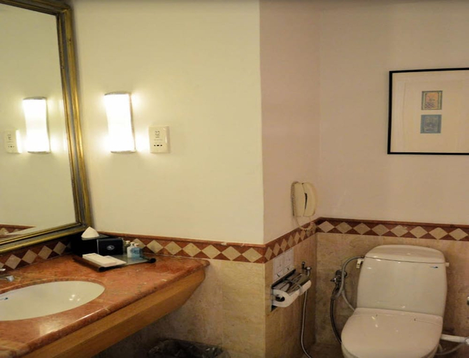 Bathroom, Royale Chulan Bukit Bintang, Kuala Lumpur
