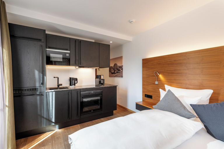 Bedroom 2, AlpenParks Hotel & Apartment Taxacher, Kitzbühel
