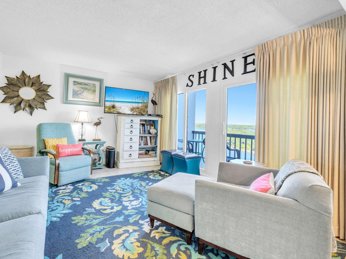 Living area 4, Pinnacle Port Ph-36 - Caspian Pearl, Bay