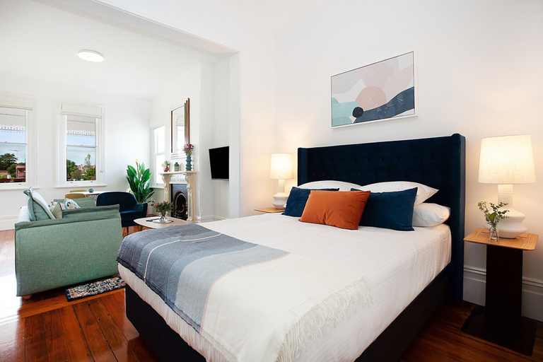 Others 4, Spacious Studio With Balcony in Inner-city Glebe, Sydney