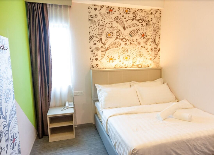 Bedroom 4, The Crown Hotel Klia, Sepang