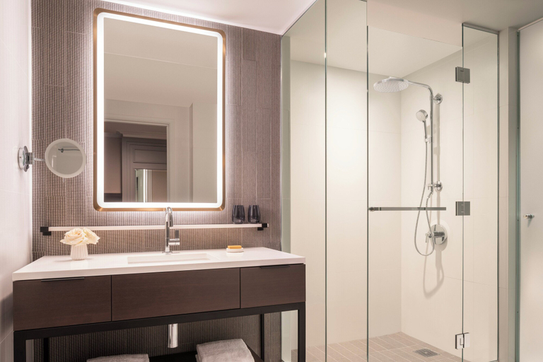 Bathroom 5, Four Seasons Hotel San Francisco at Embarcadero, San Francisco
