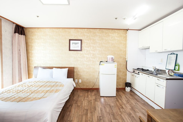 Guestroom 1, Ilsung Jeju Condominium Resort, Jeju