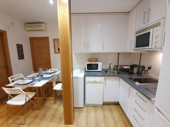 Private kitchen 5, Alaia Gran Via Seasonal Living, Madrid