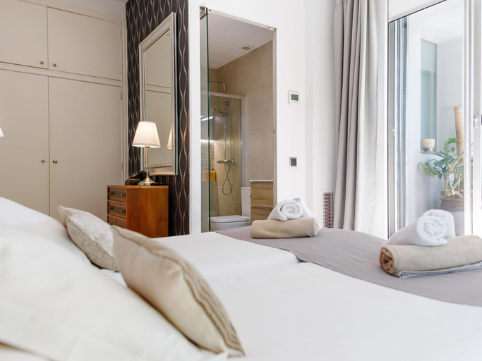Room 5, Luxurious Villa La Paz Beach Port Aventura Golf, Tarragona