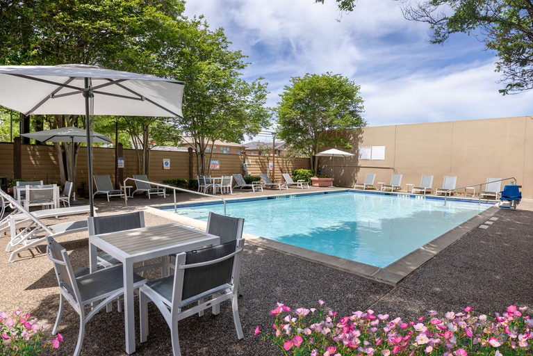 Sport & Beauty 2, Doubletree By Hilton Houston Medical Center Hotel And Suites, Houston