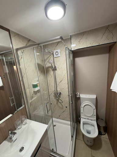 Bathroom 4, Hotel Leotar, Trebinje