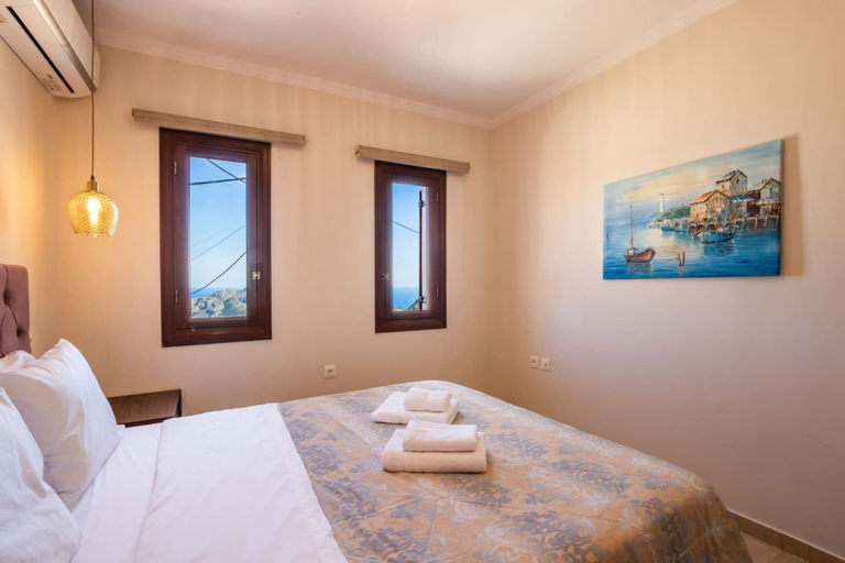 Others 3, Villa Danai in Volada, South Aegean