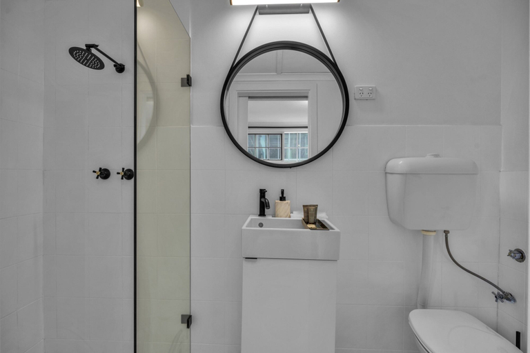 Bathroom, Central 1-bed Adelaide Apartment With Balcony, Adelaide