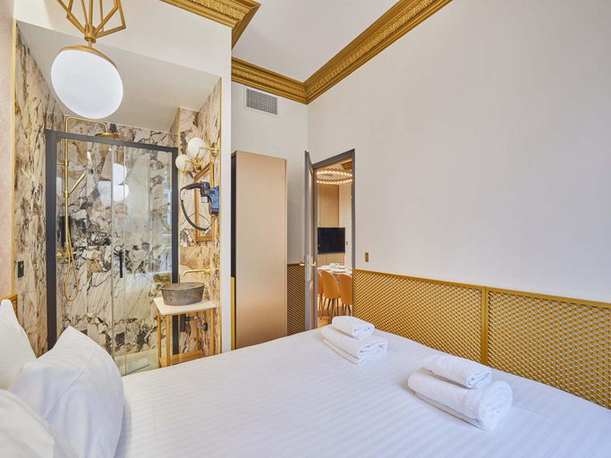 5, Sublim AC-3 BDR MontaigneArc de Triomphe, Paris