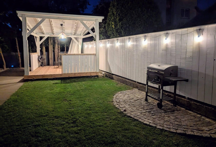 Garden 3, Holiday Apartment in Kolobrzeg, by the River, Kołobrzeg