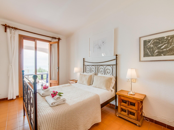 Bedroom 3, Seafront Luxury Villa Can Torrens, Baleares