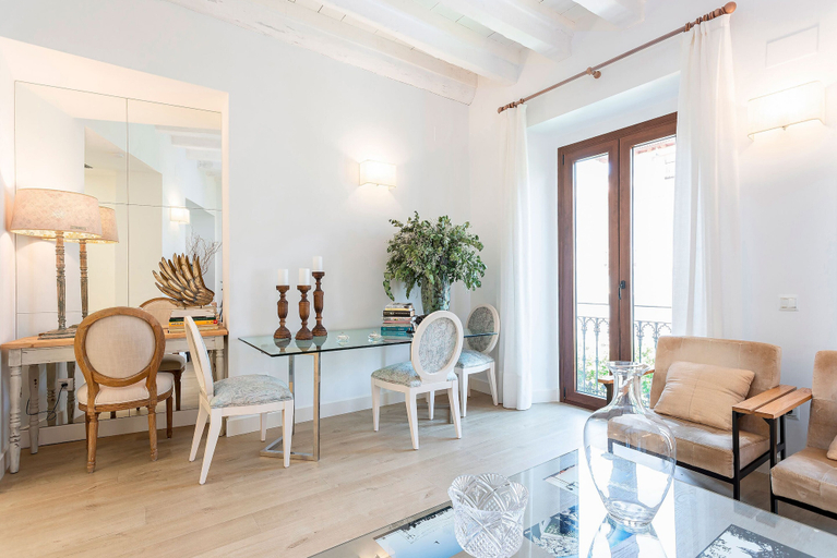 Others 4, Genteel Home Julio Cesar, Sevilla