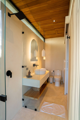 Room 2, w Stylish 1BR w Stunning Balcony Views, Puntarenas
