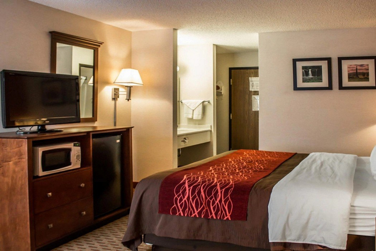 Bedroom 3, Quality Inn East Liverpool - Calcutta, Columbiana