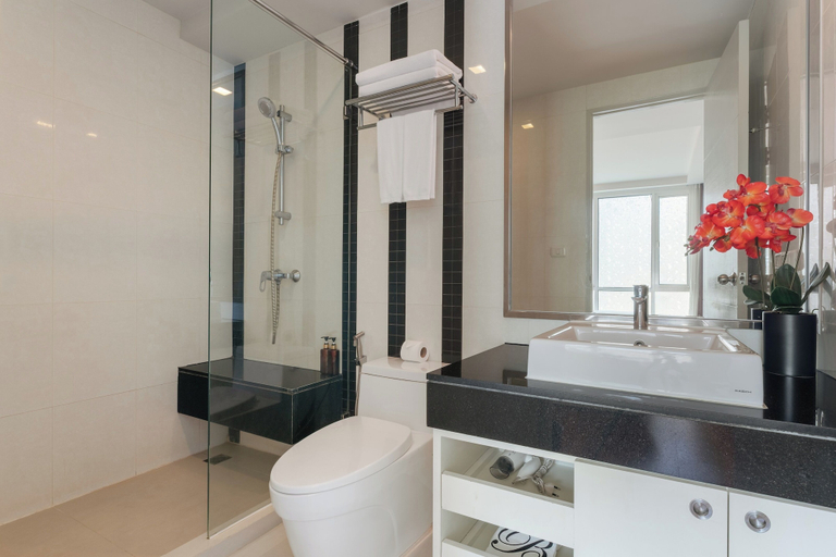Bathroom, Beverly33, Wattana