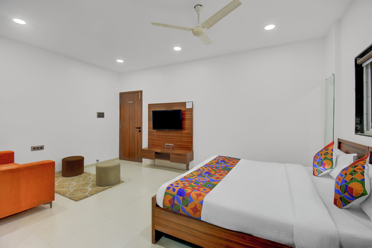 Room 3, Fabhotel Ans Kp Annex, Pune