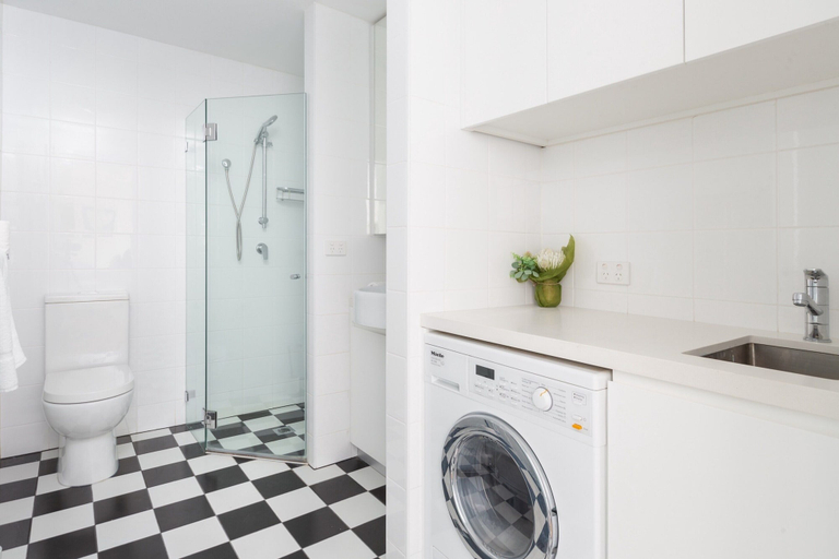 Bathroom, Designer Studio in Grand Manor 20 min From Sydney, Sydney
