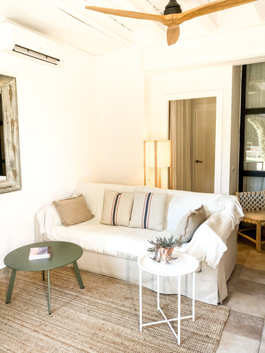 Others 5, Sant Mori- La Escala Boutique Apartment, Girona