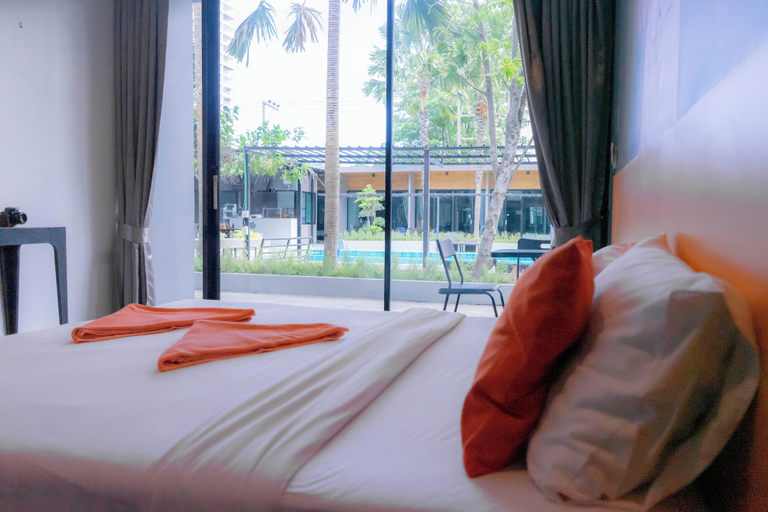 Bedroom 4, S Club & Hotel, Pattaya