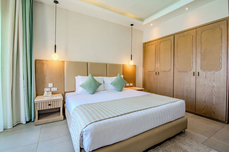 Bedroom 3, SUNRISE Aqua Joy Resort - All inclusive, Al-Ghurdaqah