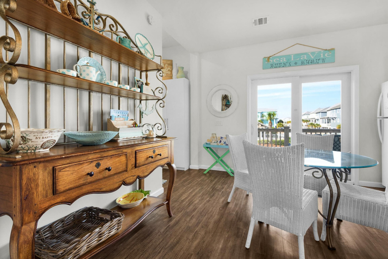 Interior 4, Sea La Vie, Escambia