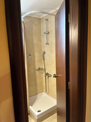 Bathroom 4, Hotel Triton, Attica