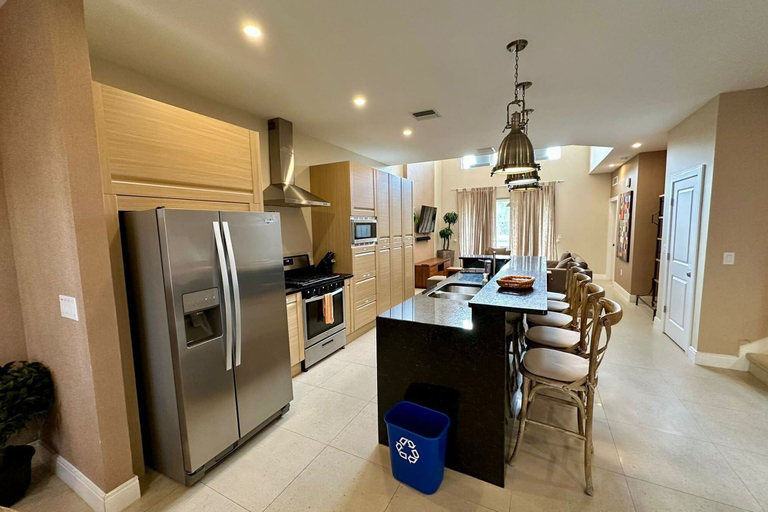 Room 4, Modern Magic Village Home for 12 With Grill 3131, Osceola
