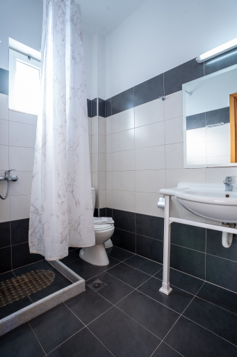 Bathroom 4, Sunlight studios, South Aegean