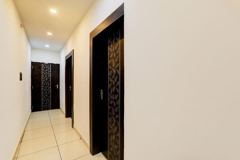 Public Area 2, Hotel O Sr Grand, Gorakhpur