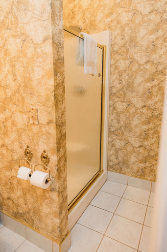 Bathroom 5, Montgomery Inn BnB, Woodford