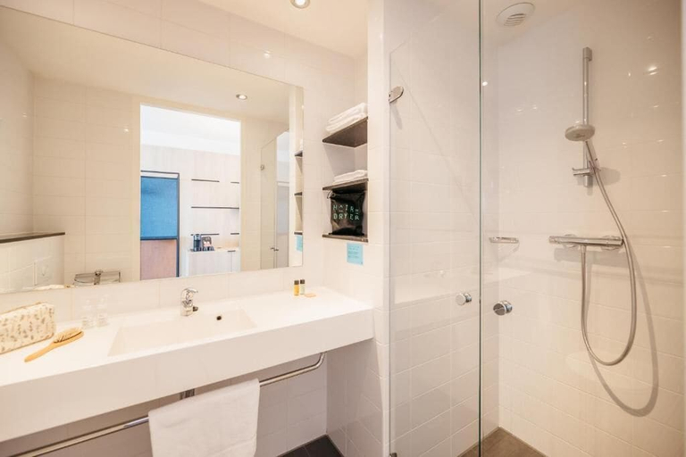 Bathroom 4, Hotel Casa Amsterdam, Amsterdam