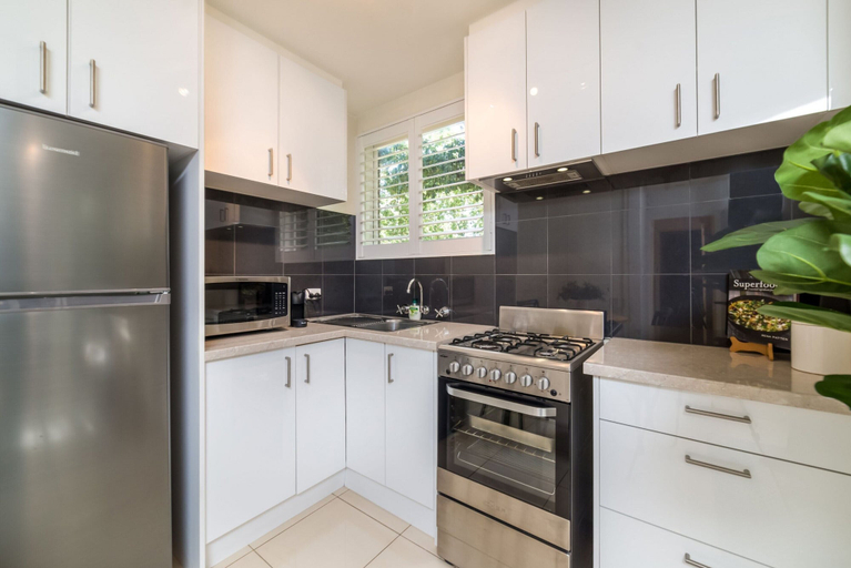 Others 3, Cosy and Convenient Leafy Apartment, Canberra