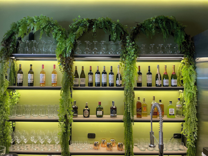 Bar (on property), Hotel Ryo 74B Suites by Growing Group, Medellín