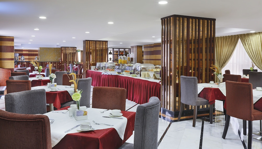 Food & Drinks 5, Gateway Hotel, Dubai