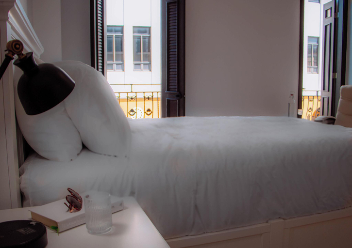 Bedroom 4, Armas Hotel