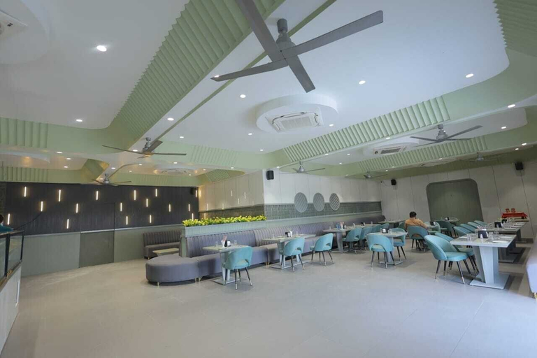 Restaurant, Hotel Black Harbour, Bharatpur