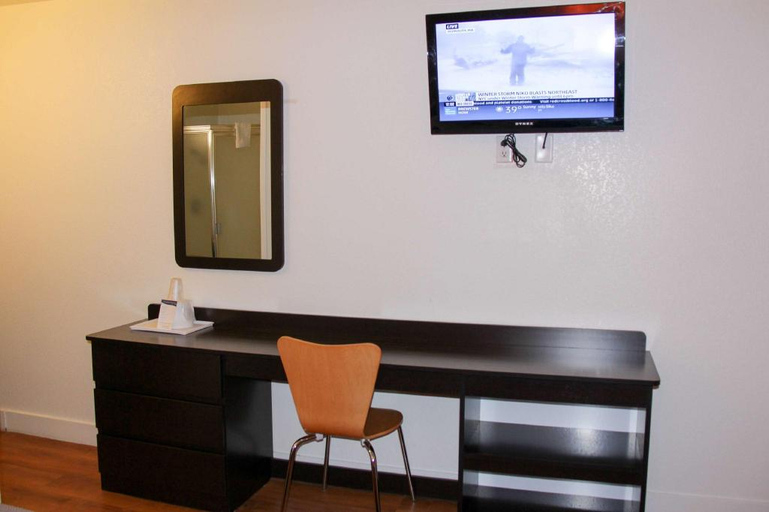 Others 3, Motel6 Goodland, KS, Sherman
