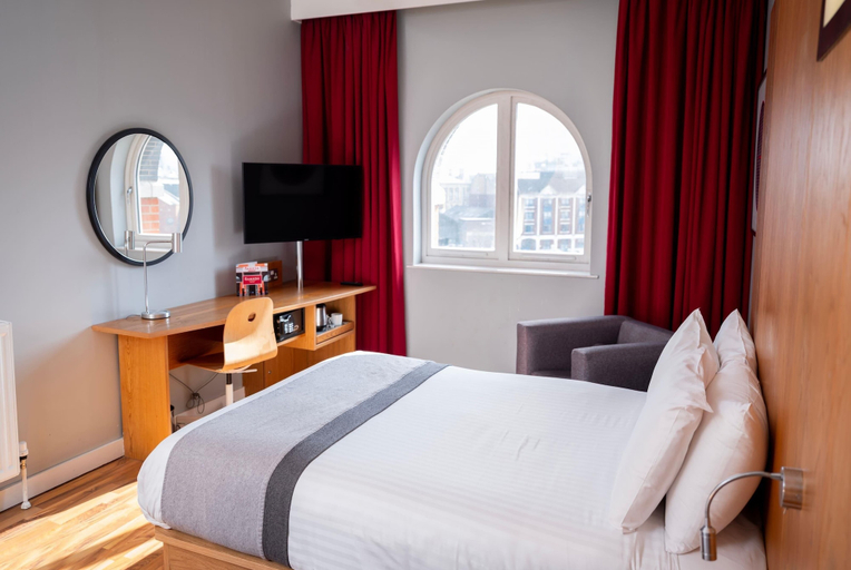 Bedroom 4, Ramada by Wyndham Belfast City Centre, Belfast