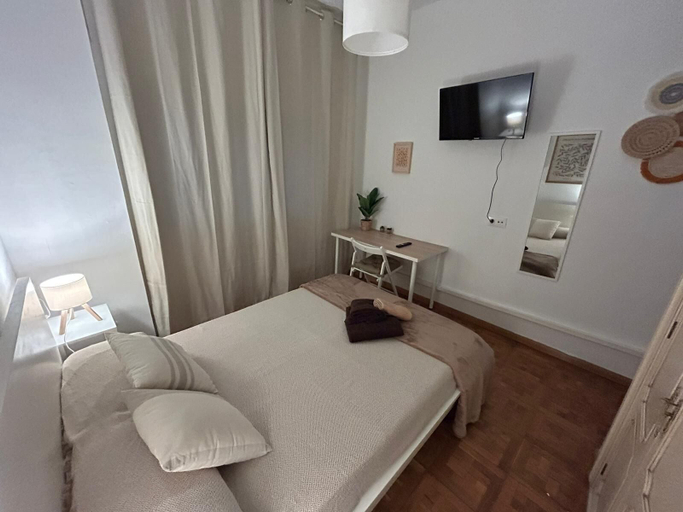 Room 2, Rooms Rey junto a Plaza España, Madrid